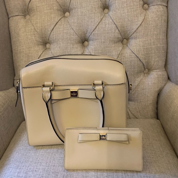 fuzzy cow bag